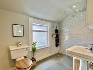 Photo 17- click for photo gallery